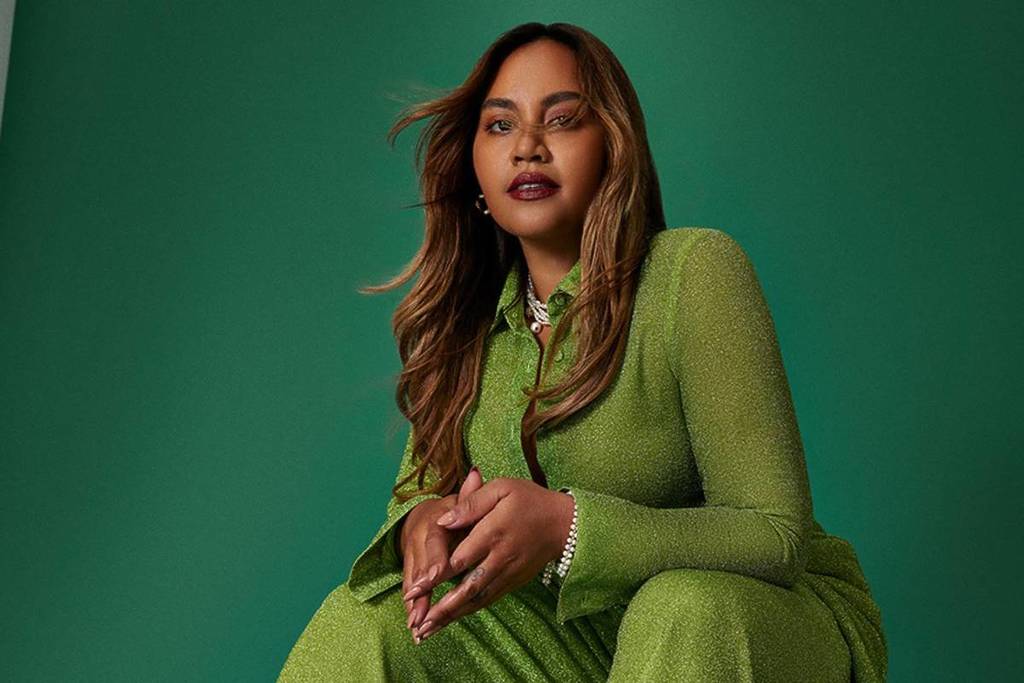 press shot of Jessica Mauboy wearing green