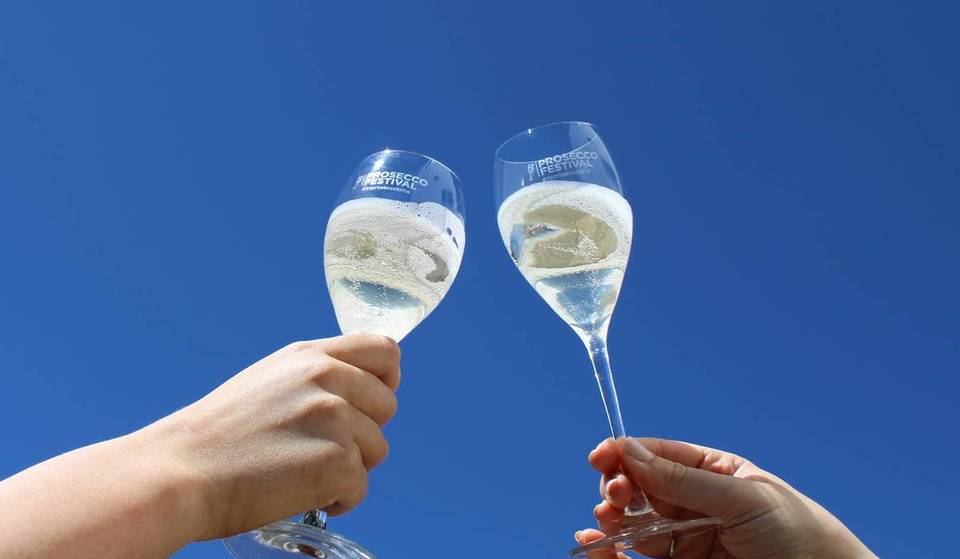 This Beloved Bubbly Festival Is Returning To Melbourne, And It Features Over 50 Types Of Prosecco