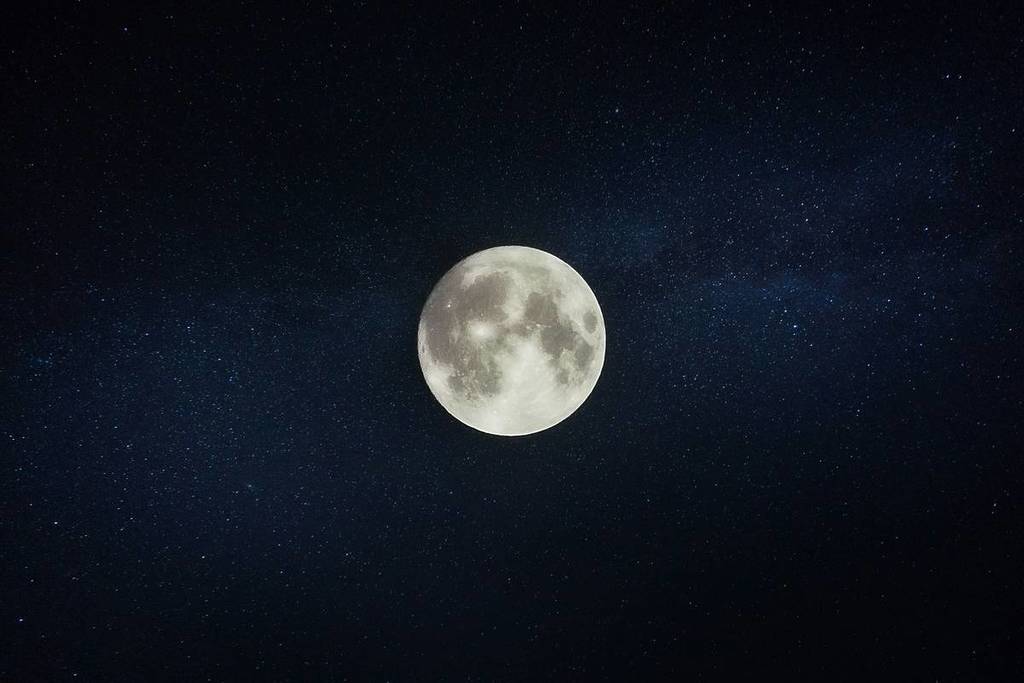 supermoon in the sky