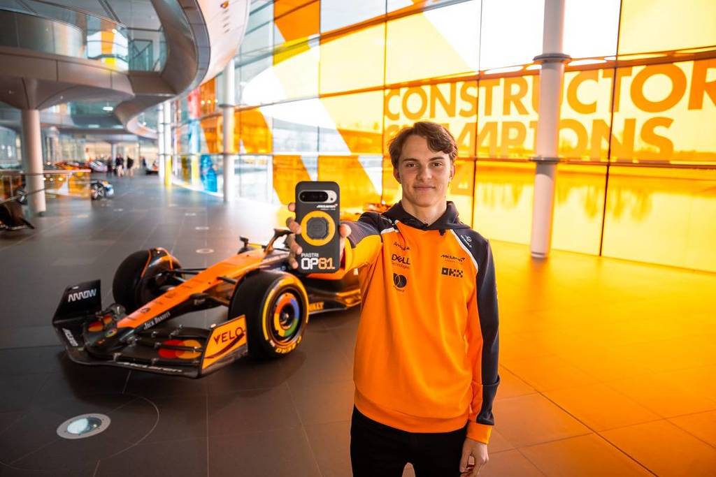 Oscar Piastri for quadlock