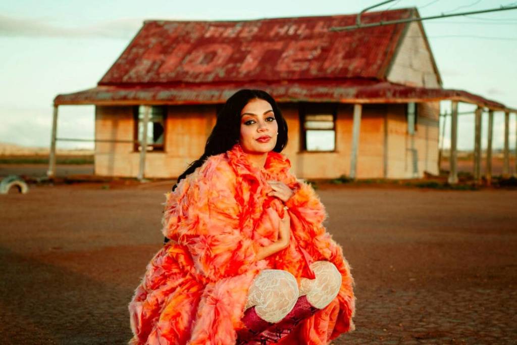 thelma plum at live at the gardens