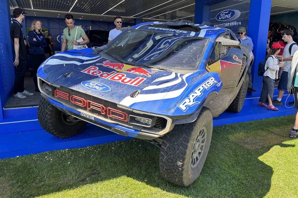 Ford raptor truck