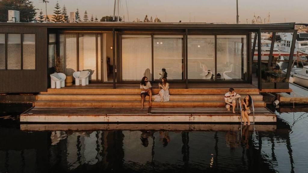 floating cinema at east gippland festival