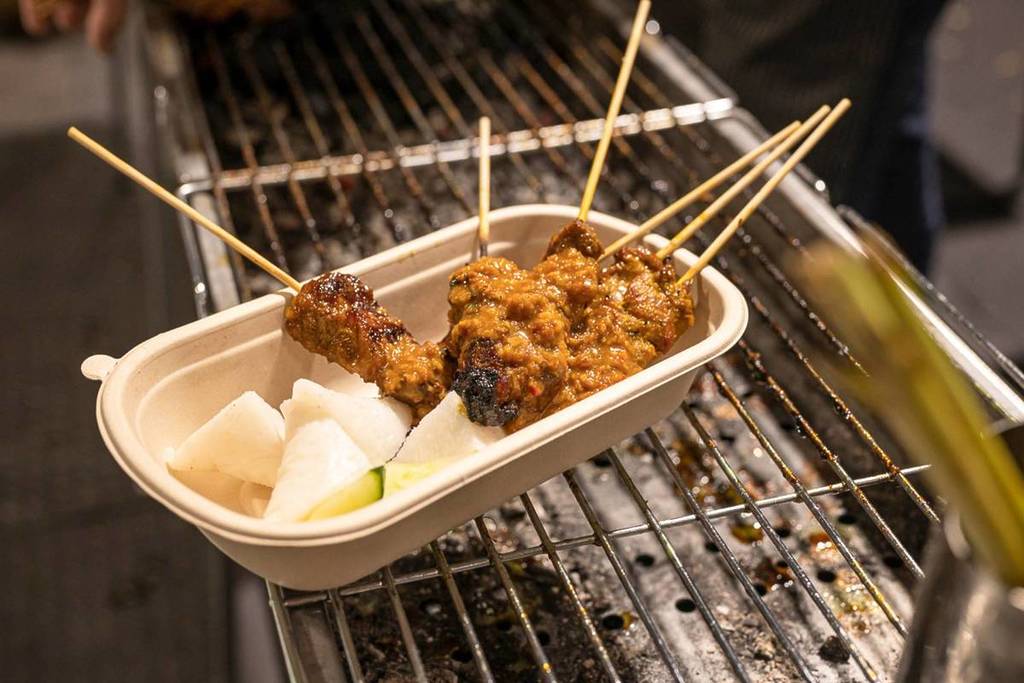 satay skewers and ketupat (rice cakes) in a set at Hawker 88 Night Market
