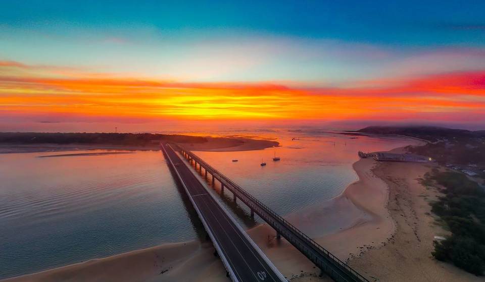 This Scenic Bluff Walk Just 90 Minutes From Melbourne Is A Smarter Alternative To The Great Ocean Road — With A 17-Hectare Marine Sanctuary And Waterfront Eateries