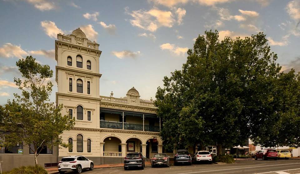 This 138-Year-Old Pub In The Yarra Valley Is Getting A Major Refresh For The First Time In Decades