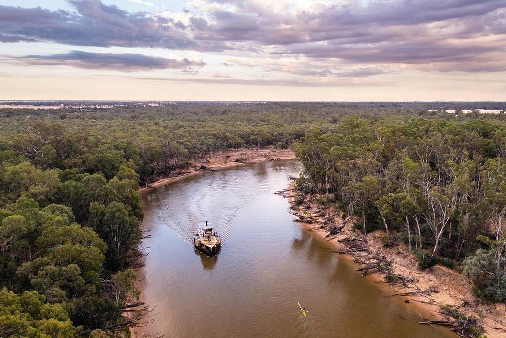 boat in the murray river