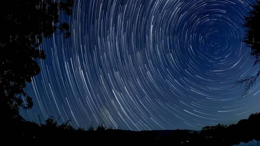 star trails dusk in the yarra valley