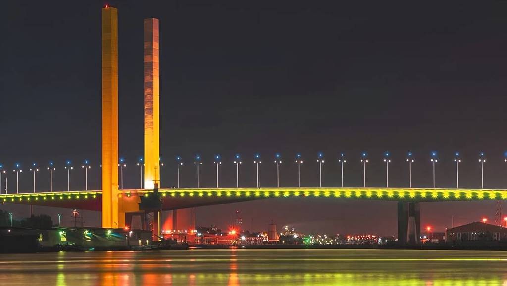 melbourne landmarks lit