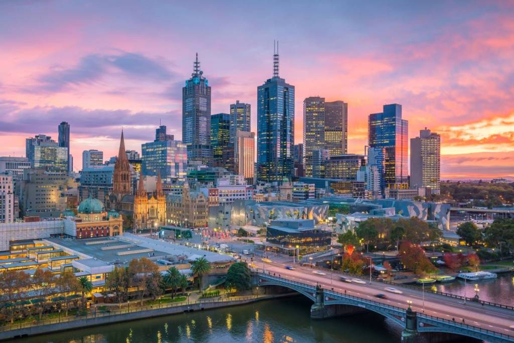 Melbourne skyline at sunrise