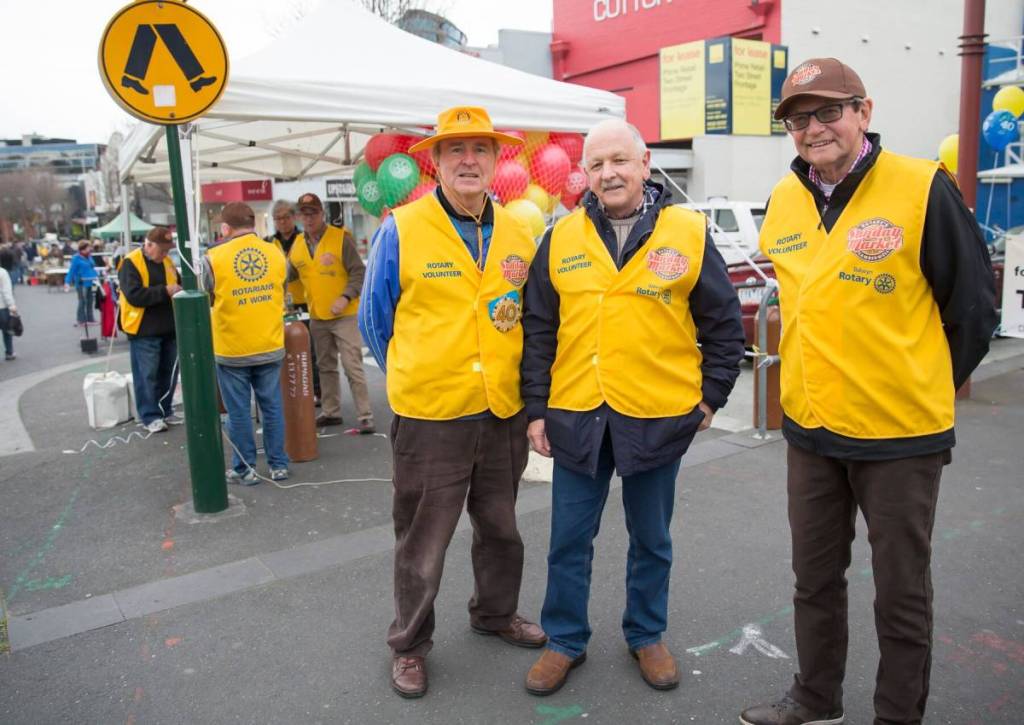 Balwyn Rotary club volunteers at Camberwell Sunday Market