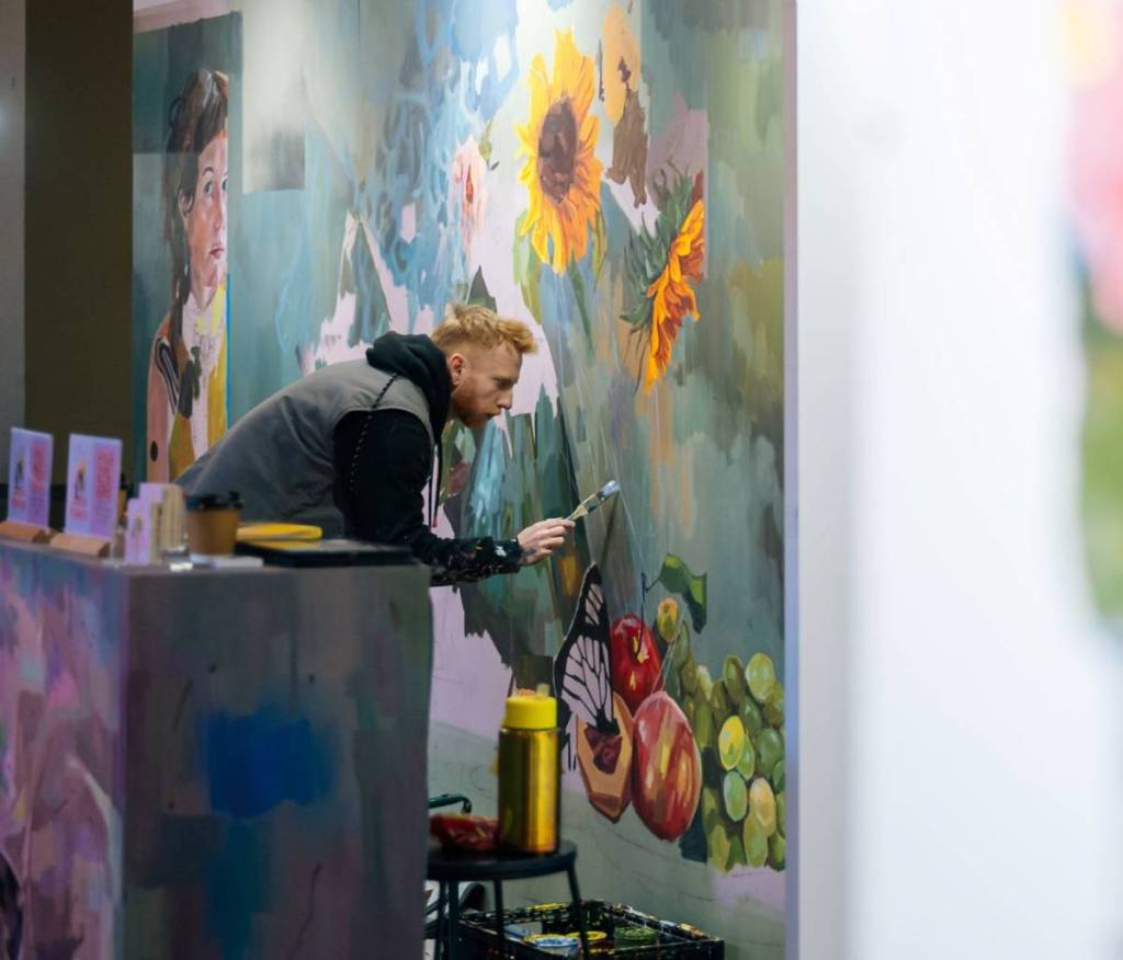 live painting demonstration at Affordable art fair melbourne