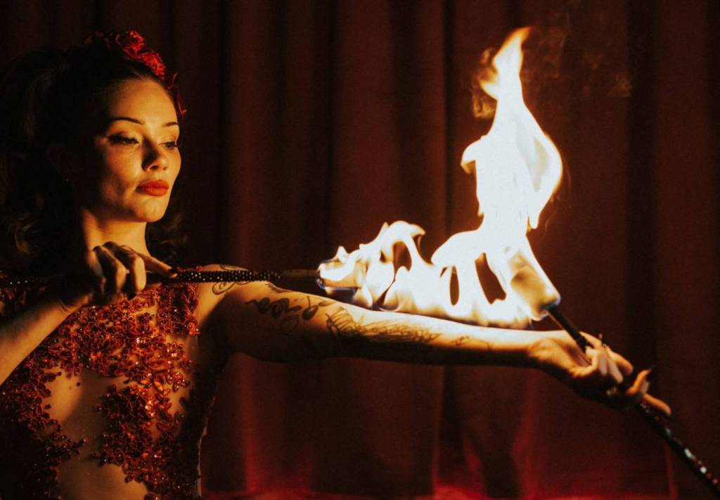 live entertainment at Flair in Melbourne