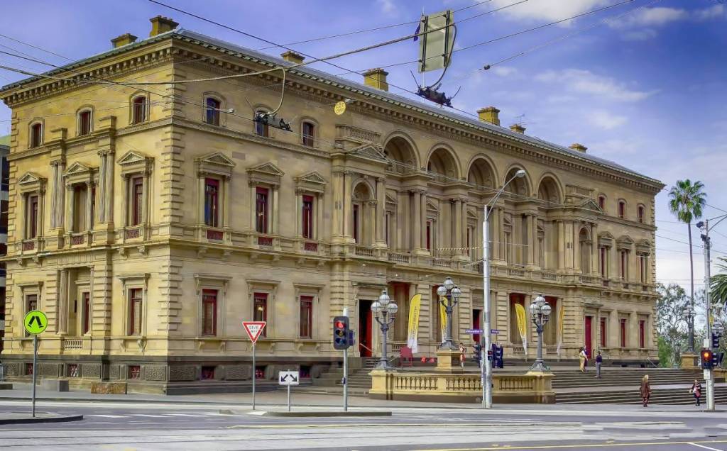 outside the Old Treasury Building
