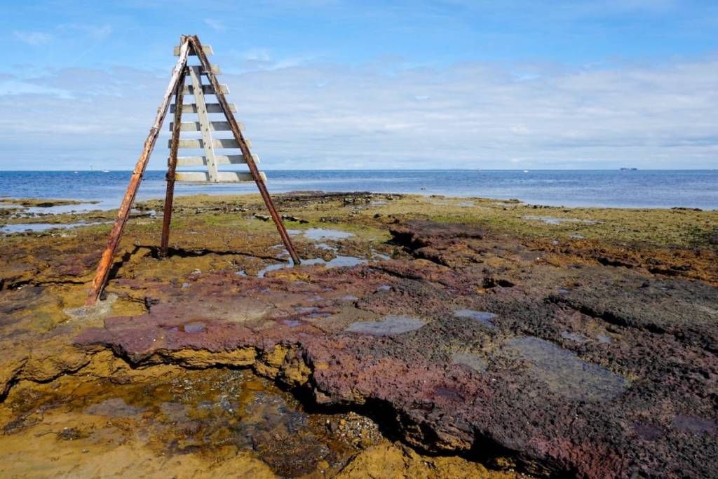 wooden A Frame next to rockpools at Ricketts Point Marine Sanctuary