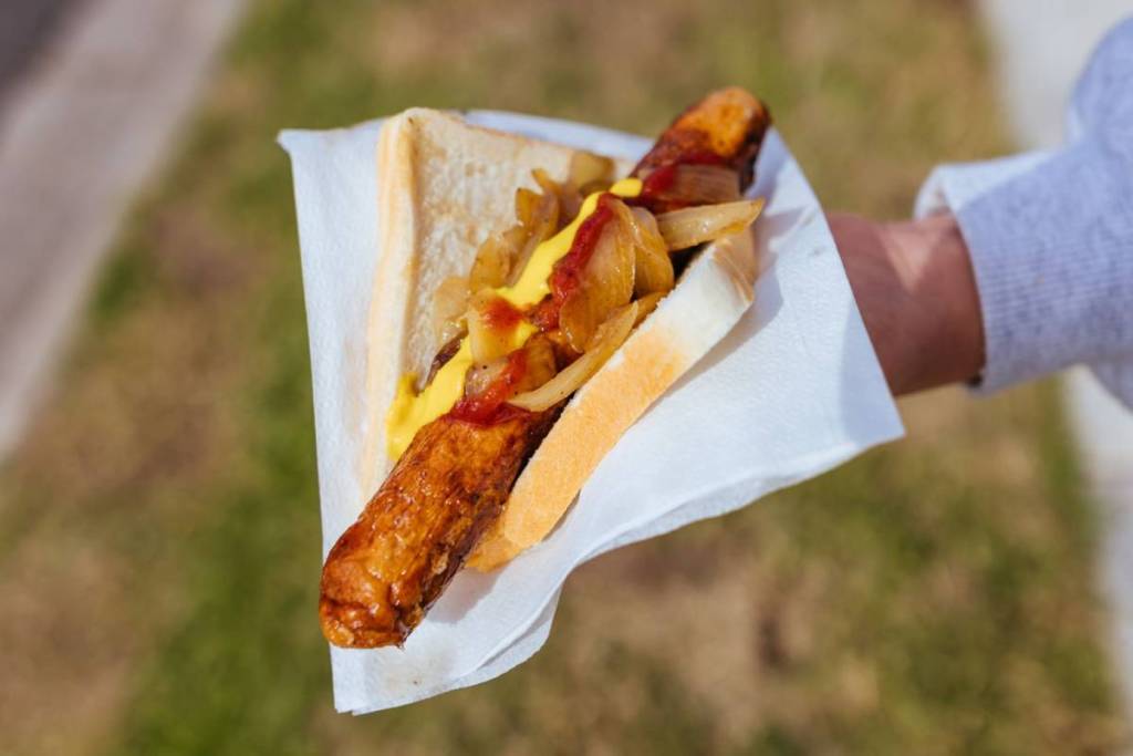 A bunnings sizzle sausage