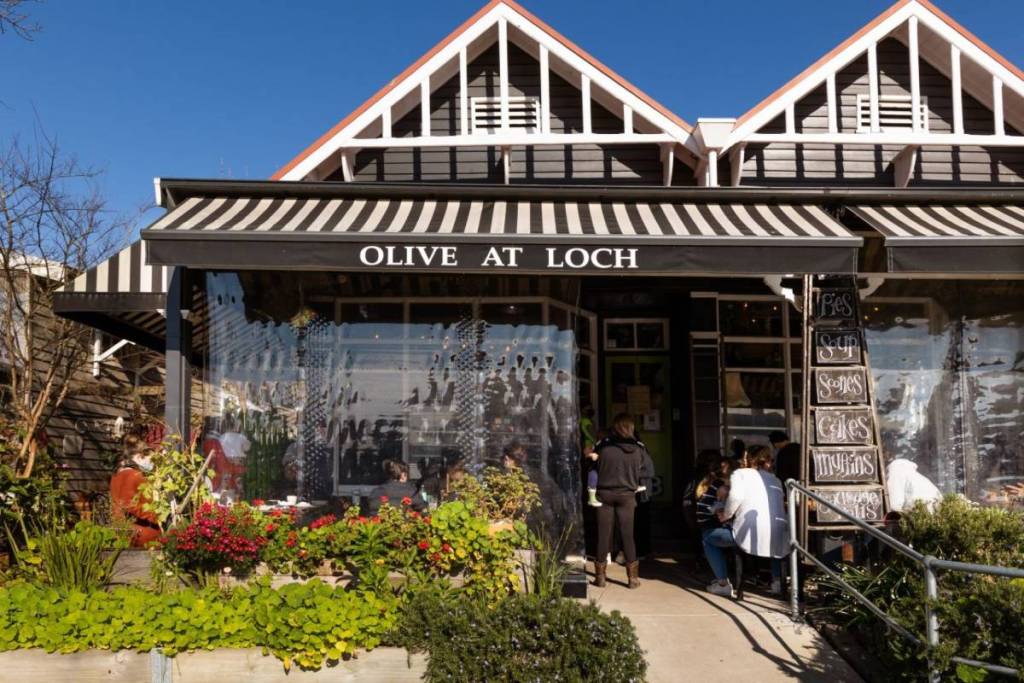 dine at olive in loch, victoria