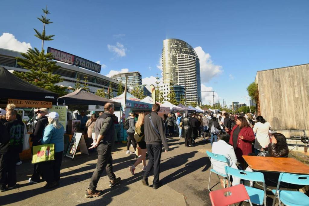 melbourne moon fest market at docklands