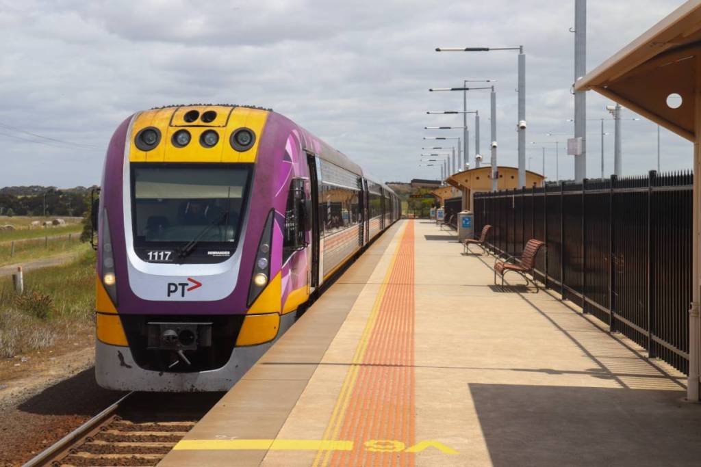 v/line trains at Waurn Ponds station on the Warrnambool line