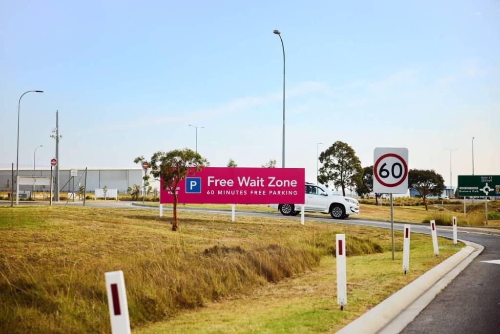 free wait zone at melbourne airport pick up and drop off at new T123 transport Hub