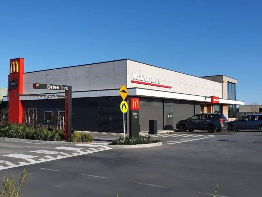 best rated maccas in victoria: pakenham south mcdonald's in Melbourne