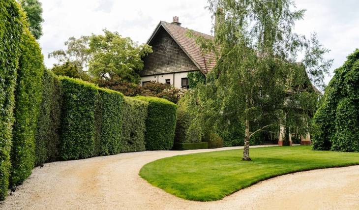 A 172-year-old estate in Daylesford is opening their garden for one weekend, with pretty bluebells and market stalls
