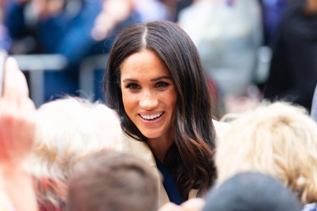 Meghan Duchess of Sussex meeting fans in Melbourne