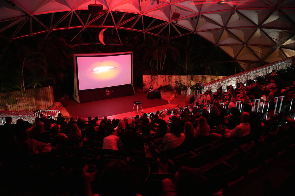 proyección de *The Rocky Horror Picture Show*