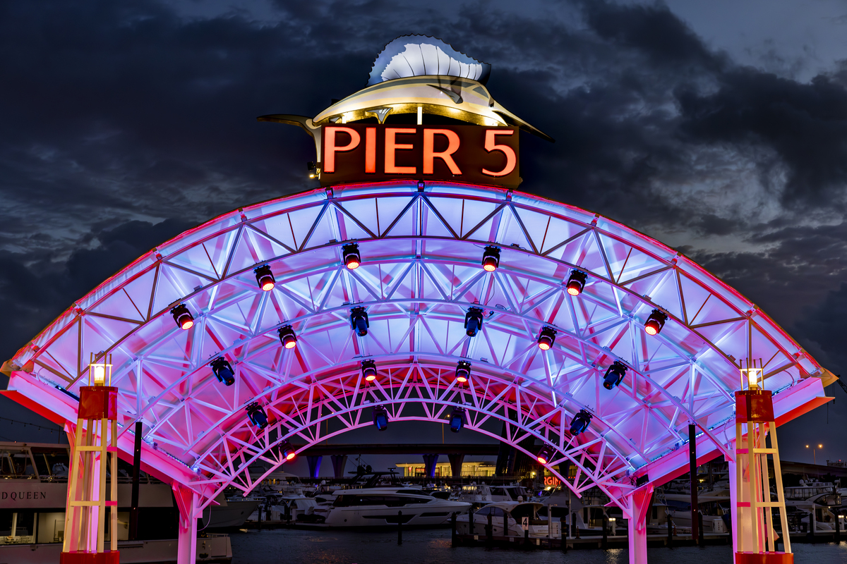 PIER 5 at Bayside Marketplace