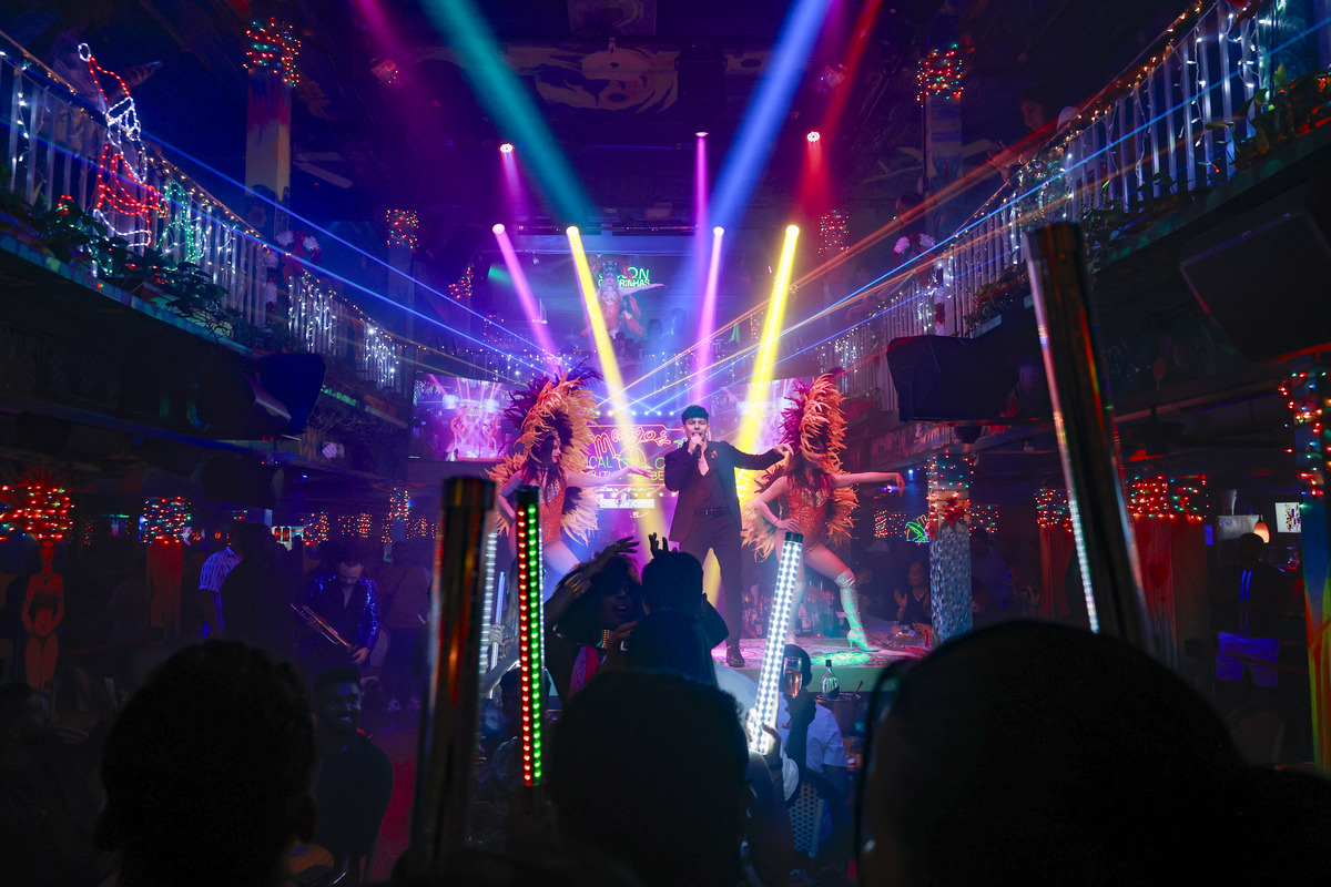 Mango’s Tropical Cafe