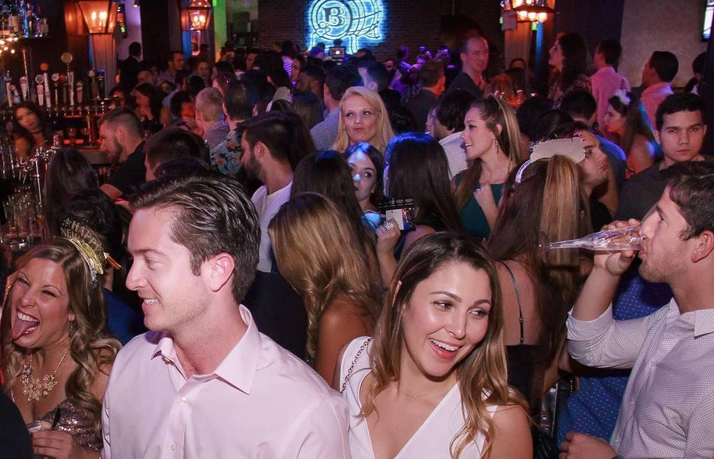 Batch Gastropub crowd