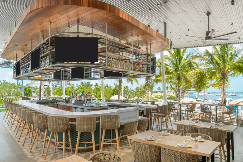 Bayshore Club Bar