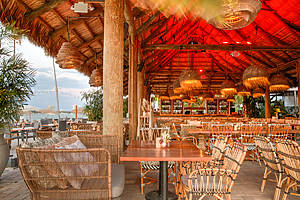 15 Wonderful Waterfront Restaurants Making Waves In Miami