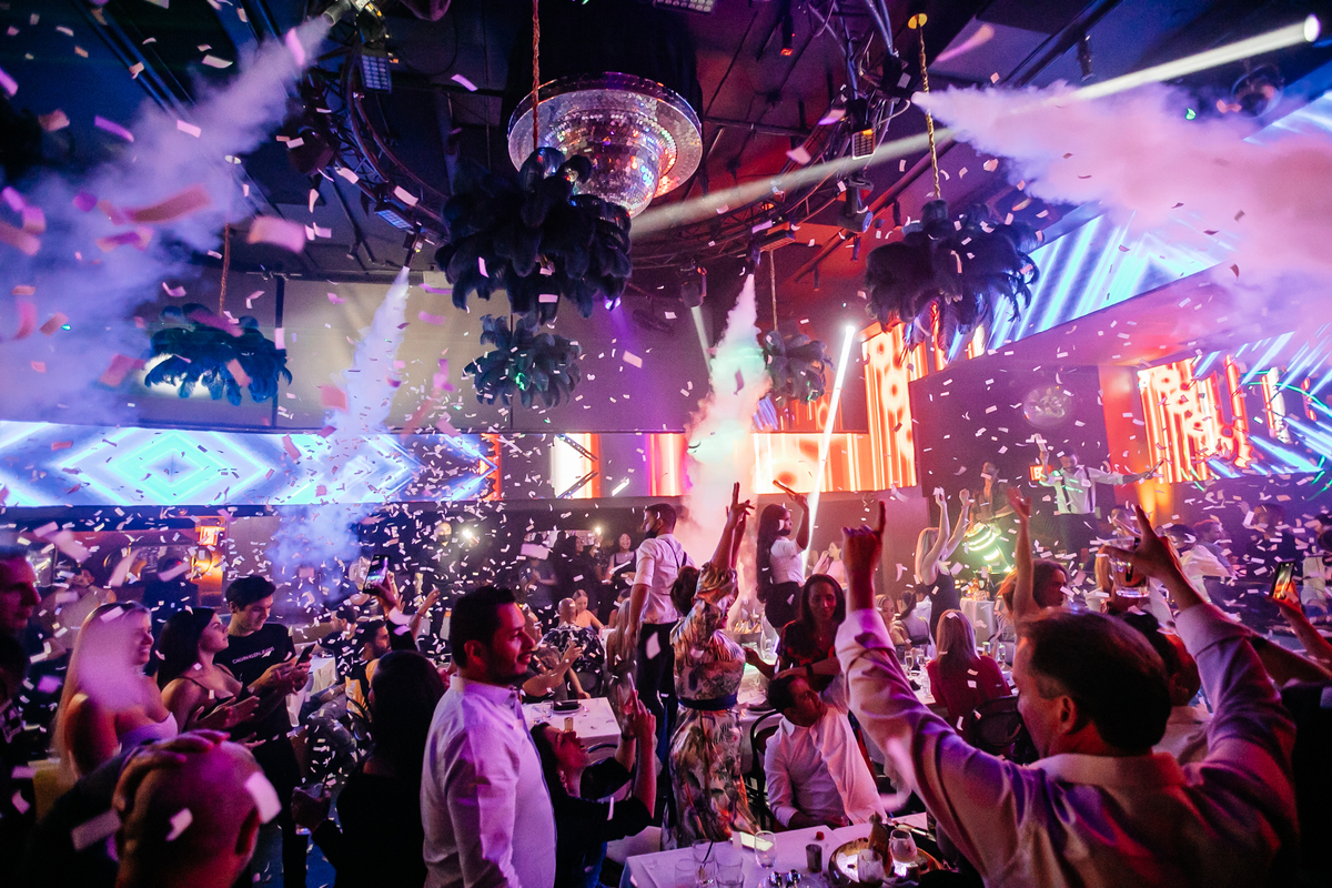 14 Awesome Dinner Parties For A Fun Night Out In Miami