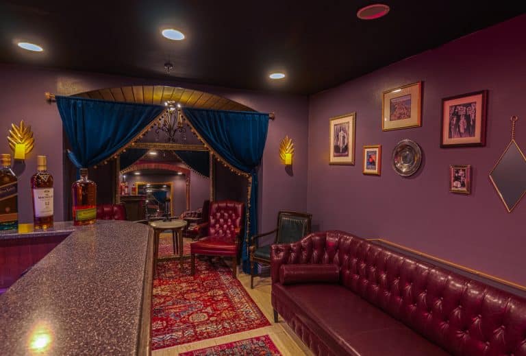 17 Of The Best Hidden Speakeasies To Discover In Miami