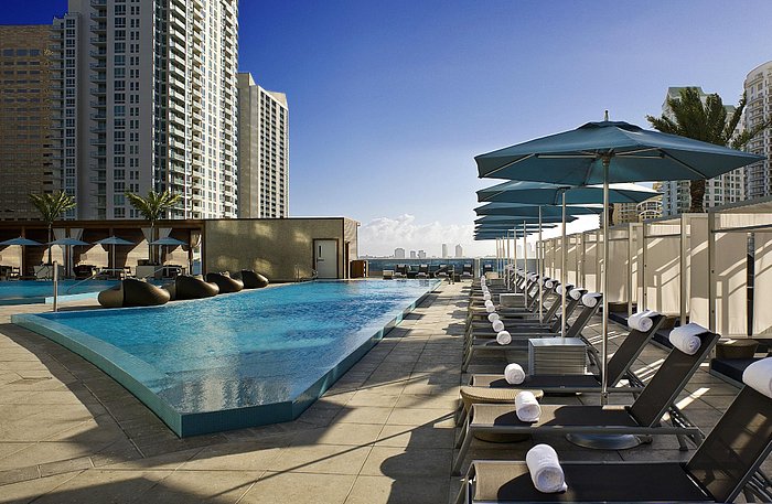 Piscinas do Kimpton EPIC Hotel