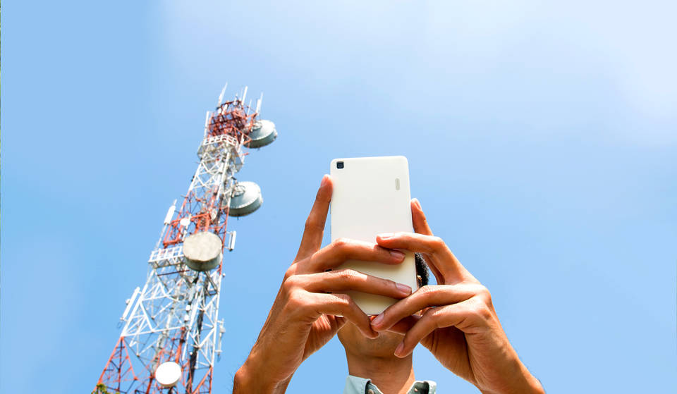 Cellular Outages Disrupt Service For Thousands Of AT&T Users Across The U.S.