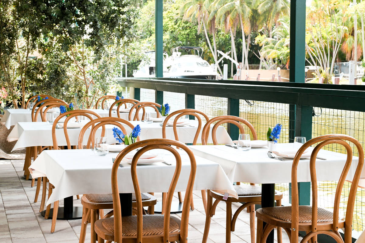 San Lorenzo in Little River outside seating