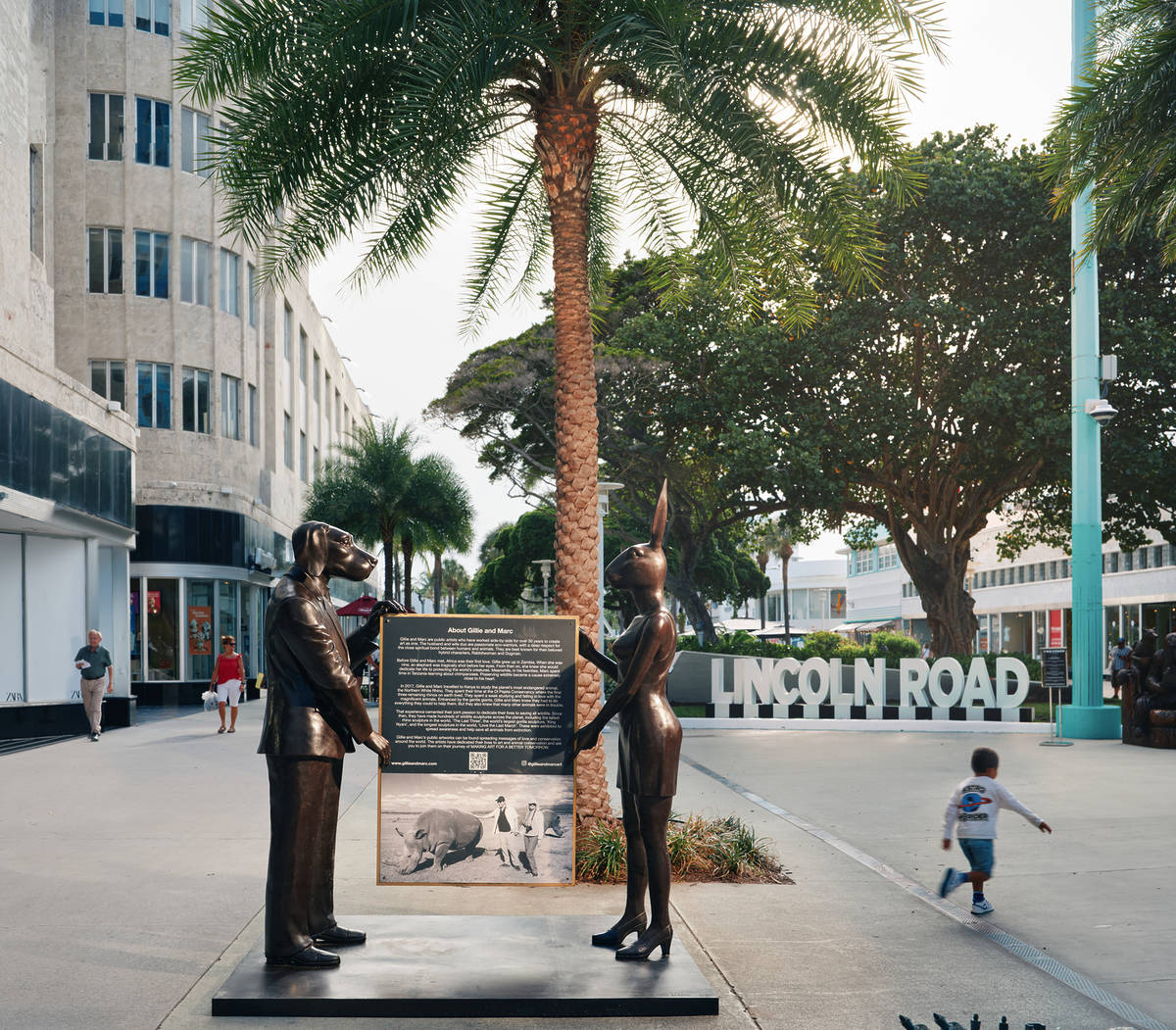Gillie and Marc sign on Lincoln Road