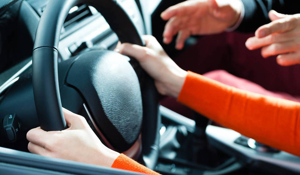 À partir du 1er août, une nouvelle loi de Floride exige 50 heures de conduite pour les adolescents &#8211; voici ce qu&rsquo;il faut savoir