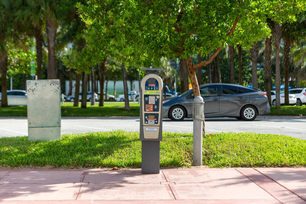 Parkuhr in Miami Beach. Parkmobile und Parkme-System in den Vereinigten Staaten.