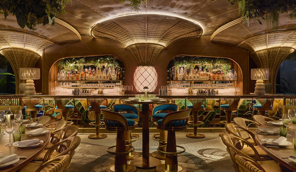 Dieses atemberaubende, vom Amazonas-Regenwald inspirierte Restaurant hat gerade in Brickell eröffnet &#8211; mit 3 Etagen und abendlicher Live-Musik
