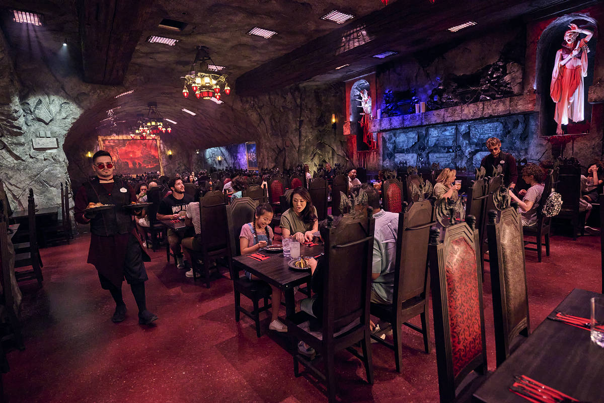 Dark Universe – Das Stakehaus