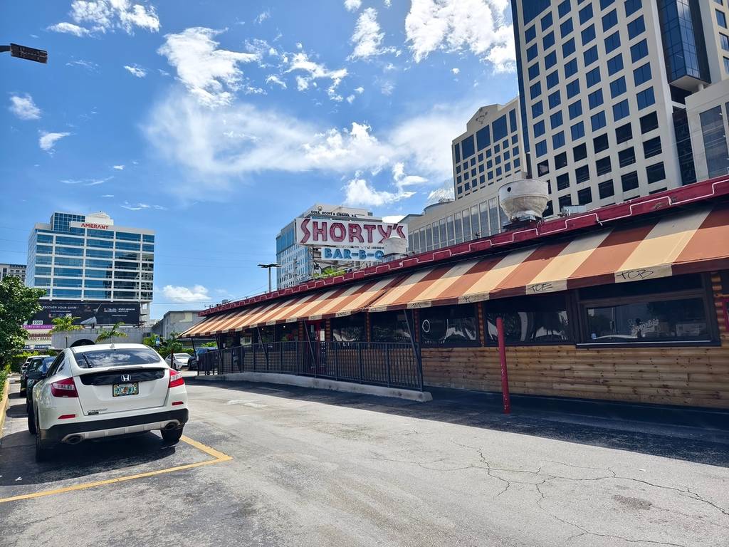 Restaurante Shorty's BBQ em Dadeland