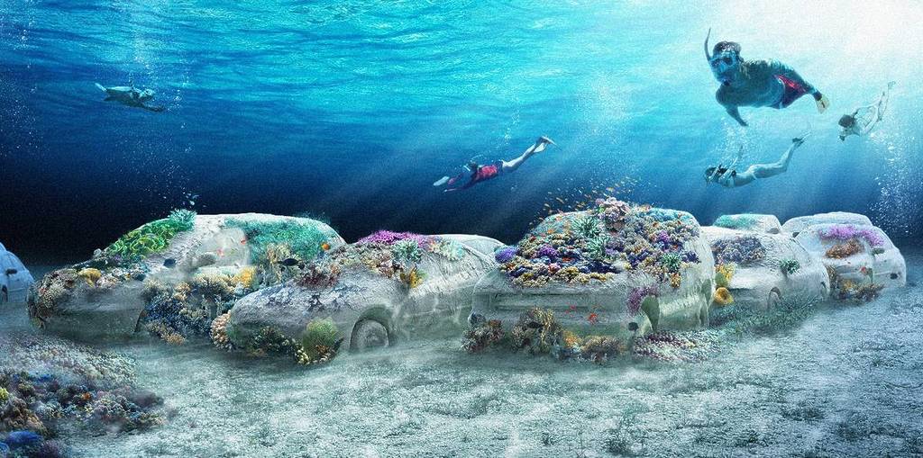 Se puede nadar entre el tráfico de Miami Beach: Los 22 coches de esta instalación submarina se transformarán en un arrecife de coral vivo. – Secret Miami