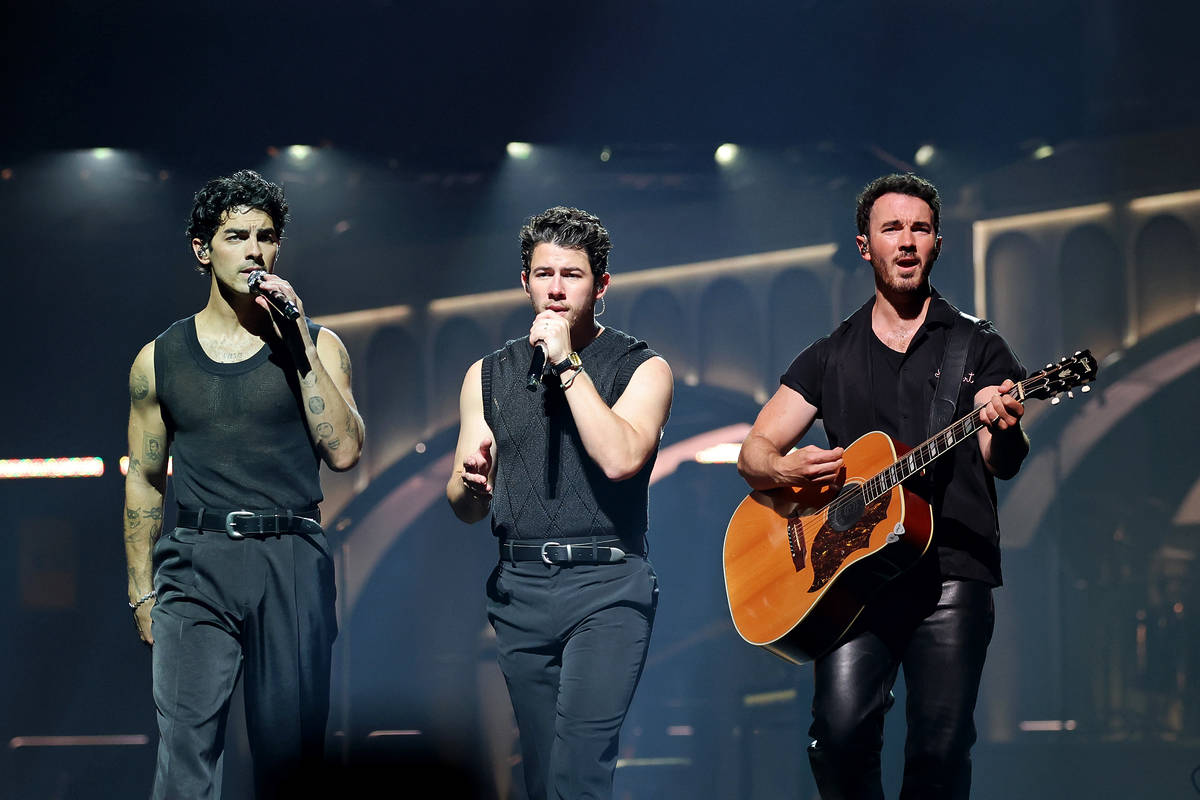 The Jonas Brothers Will Ring In 2026 With A NYE Show In Miami GettyImages 2233642371 