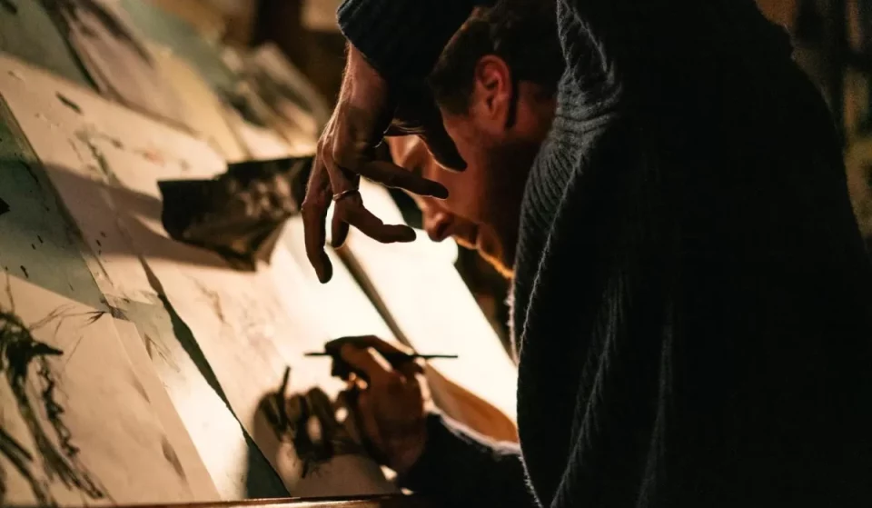 The Thing With Feathers cautivó en Sundance y la Berlinale – y ahora Miami puede ver por qué