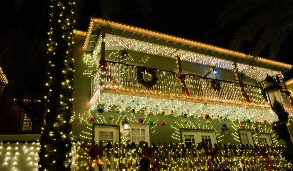 Floridians Named These 3 Charming Towns The Most Deserving Of A Hallmark Christmas Movie — With One Hosting A Festival Of 3M Holiday Lights