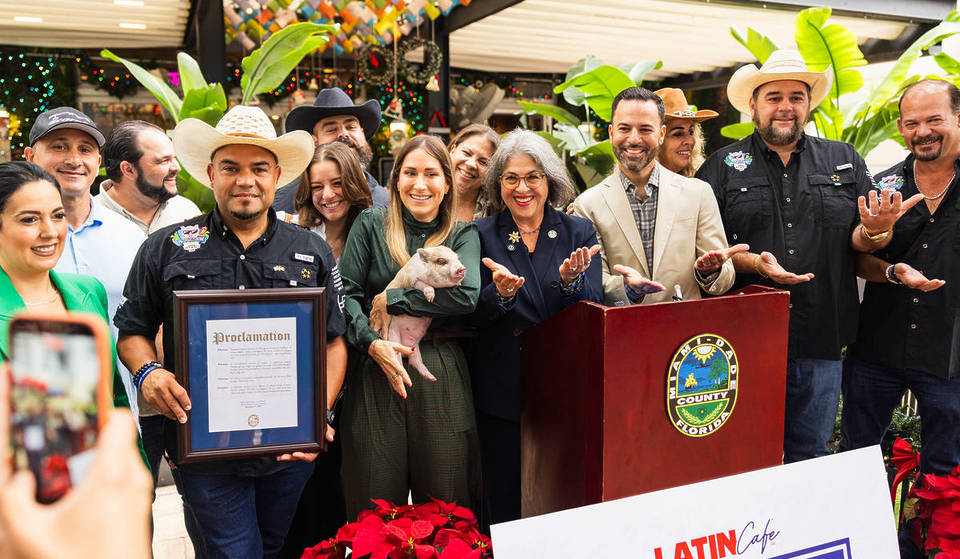 La ville de Miami a donné le coup d&rsquo;envoi des fêtes de fin d&rsquo;année en graciant un cochon nommé « 6-7 ».