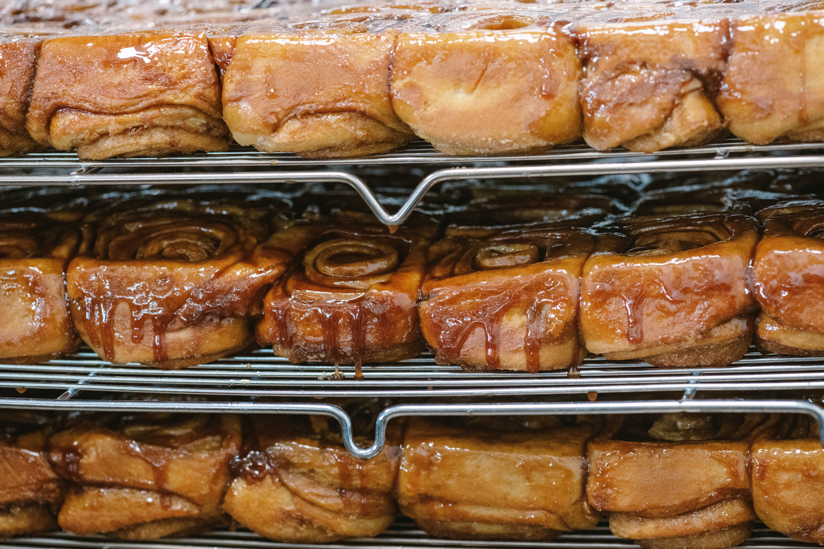 Close up of Knaus Berry Farm cinnamon rolls